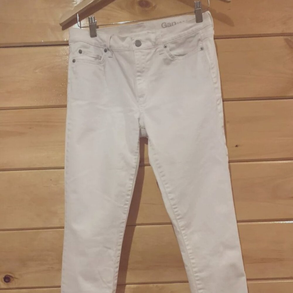LAST CHANCE Gap Authentic 1969 True Skinny White Jeans
